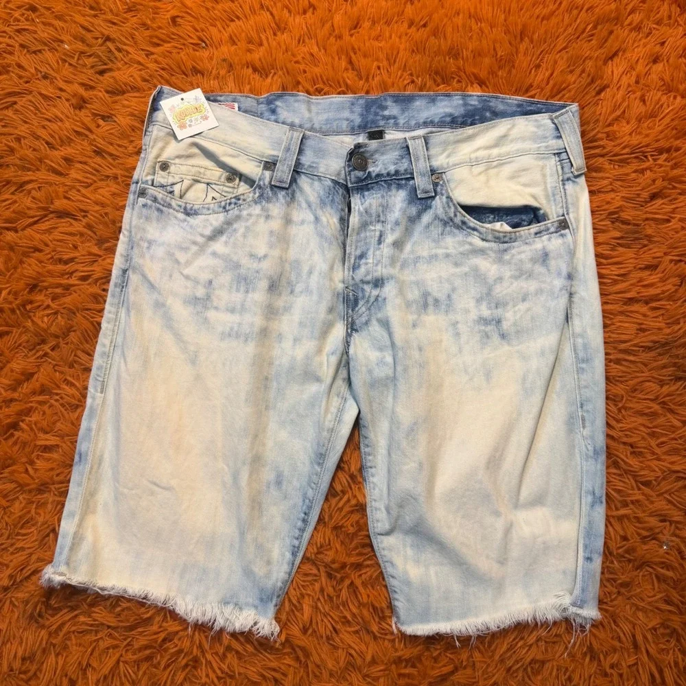 True Religion Geno Cut-Off Mens Denim Shorts Light Acid Wash Size 38 Made in USA